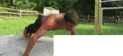 俯卧撑练胸肌技巧