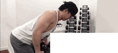 .背部挤压式划船