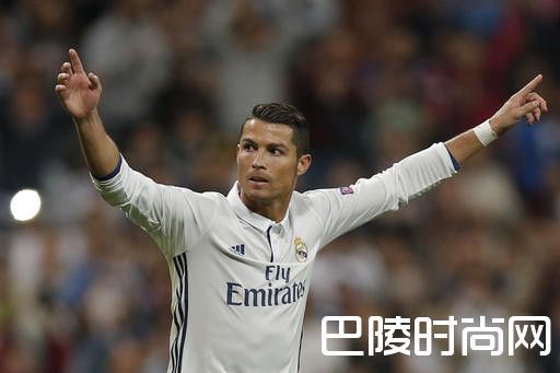 C罗照片