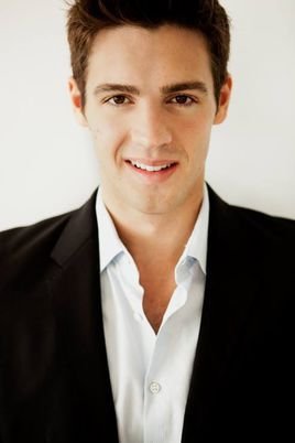 史蒂文·R·麦奎因照片