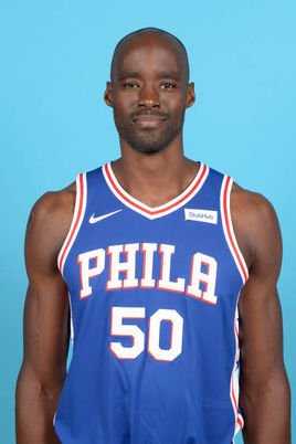 埃梅卡·奥卡福照片