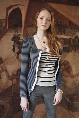 莉莉·科尔照片