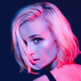 波琳娜·加加林娜照片