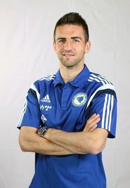 韦达德·伊比舍维奇照片