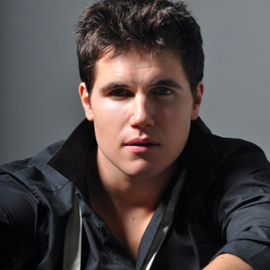 罗比·阿梅尔照片