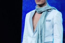 艾齐私密参赛照,完美身材需要坚持锻炼