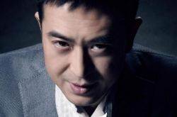 张嘉译李念入戏太深闹绯闻 《蜗居》海藻宋思明再聚首 