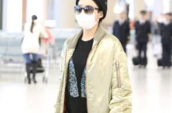 赵丽颖疑似新恋情曝光 春节与男子同游马尔代夫 