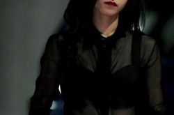 文咏珊的大长腿写真照欣赏 丰富恋爱经历令人震惊 