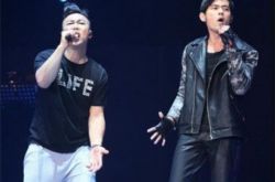 周杰伦陈奕迅简单爱歌曲 陈伦组合合作的小秘密 