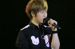 阿信近照呈现发福状态 网友直呼朝着女版张惠妹发展 