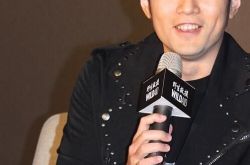 周杰伦对黄家驹的评价居然如此不堪 其言论遭家驹粉丝围攻 