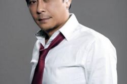 王杰的老婆方文琳资料介绍 曾英雄救美被黑帮追杀经历曝光 