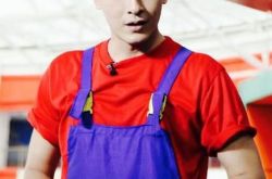 真心英雄郑元畅图片新鲜出炉 变身长腿马里奥 