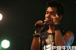 只爱你一个人歌词经典再现 任贤齐大女孩默契合唱 