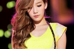 少女时代金泰妍图片欣赏 美丽姑娘八年破茧终成蝶 