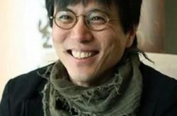 汤唯老公金泰勇照片帅气十足 执导《北西2》与汤唯再同台 