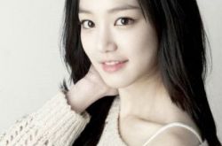 李侑菲承认整容了吗？ 公开与亲妹妹的合照获赞 