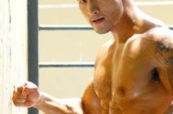 刘承俊图片霸气非凡 出演《硬汉2》展示功夫魅力 