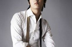 韩星郭时阳资料遭深挖 多栖艺人演技出色招人喜爱 