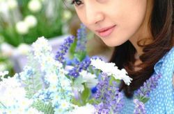 张瑞希耍大牌毁前程 回应并没整容只是在医院打错了针 