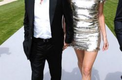 查理兹·塞隆老公是谁 “美艳女王”与“小跟班”终成正果 