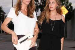 史泰龙女儿颜值超高照片引关注 铁血硬汉的漂亮子女 