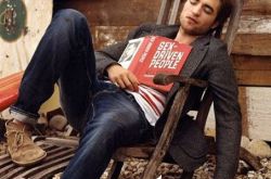 暮光之城罗伯特帕丁森图片欣赏 再接独立影片将演银行抢劫犯 