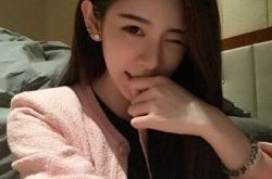 国民老公王思聪公开恋情 与黄慧正热恋中 