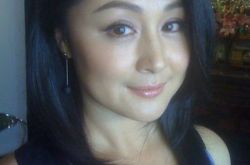 谢大脚于月仙高清照与以前形象相差大 性感风韵犹存 