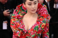 女明星张燕老公是谁？ 张馨予身披东北棉袄战红毯 