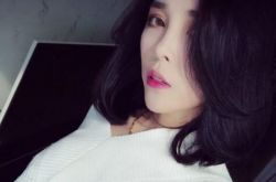 LOL草莓贤惠女朋友张梓涵资料曝出 两人亲密照羡煞众人 