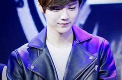 一唱成名鹿晗唱的歌震惊全场 小鹿笑称喜欢“甜美系” 