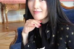 杨钰莹微博晒照引关注 清纯水嫩宛如少女 