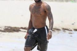 詹姆斯奥夫斯 女朋友是谁？ 倾情演绎鲜肉版“瑞恩” 