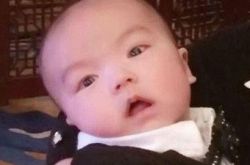 易建联儿子几岁了呢？ 笑言照顾儿子比打篮球还累 