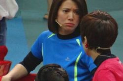 袁咏仪素颜上节目《为她而战》 夫妇俩被称自拍界良心 