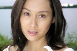 朱茵和黄贯中有小孩吗？ 紫霞仙子牵马晒照被指怀念周星驰 