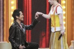 赵传齐秦是什么关系呢 元祖歌神上节目热吻娇妻 