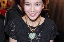 杨颖写真照片仙气十足 丝毫不介意教主有吻戏 