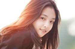 当红小花吴倩张慧雯谁漂亮 武大校花PK新晋谋女郎 