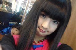 男神女神碰撞小彩旗撞脸王俊凯 只能说两者颜值都高 