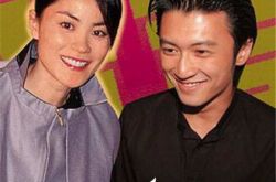 王菲谢霆锋合影亲密恩爱 两人分分合合全过程大公开 