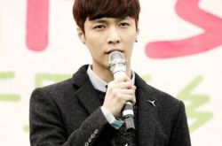 张艺兴家庭背景如何 爸妈资料大起底 