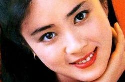 傅艺伟整容,傅艺伟吸毒