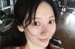 柳岩大秀清纯美貌,柳岩火辣身材圈粉无数