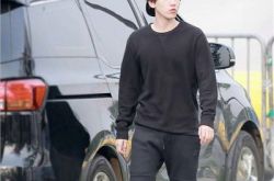 边伯贤素颜照公开,边伯贤照片对比