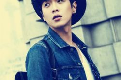 唐艺昕张若昀合照照片显恩爱 甜蜜野餐同居一室恋情坐实 