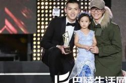 微博之夜周星驰出场压轴亮相 其现身令直播崩溃 