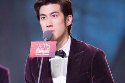 李治廷恋情疑曝光 廷哥获评“全能艺人” 